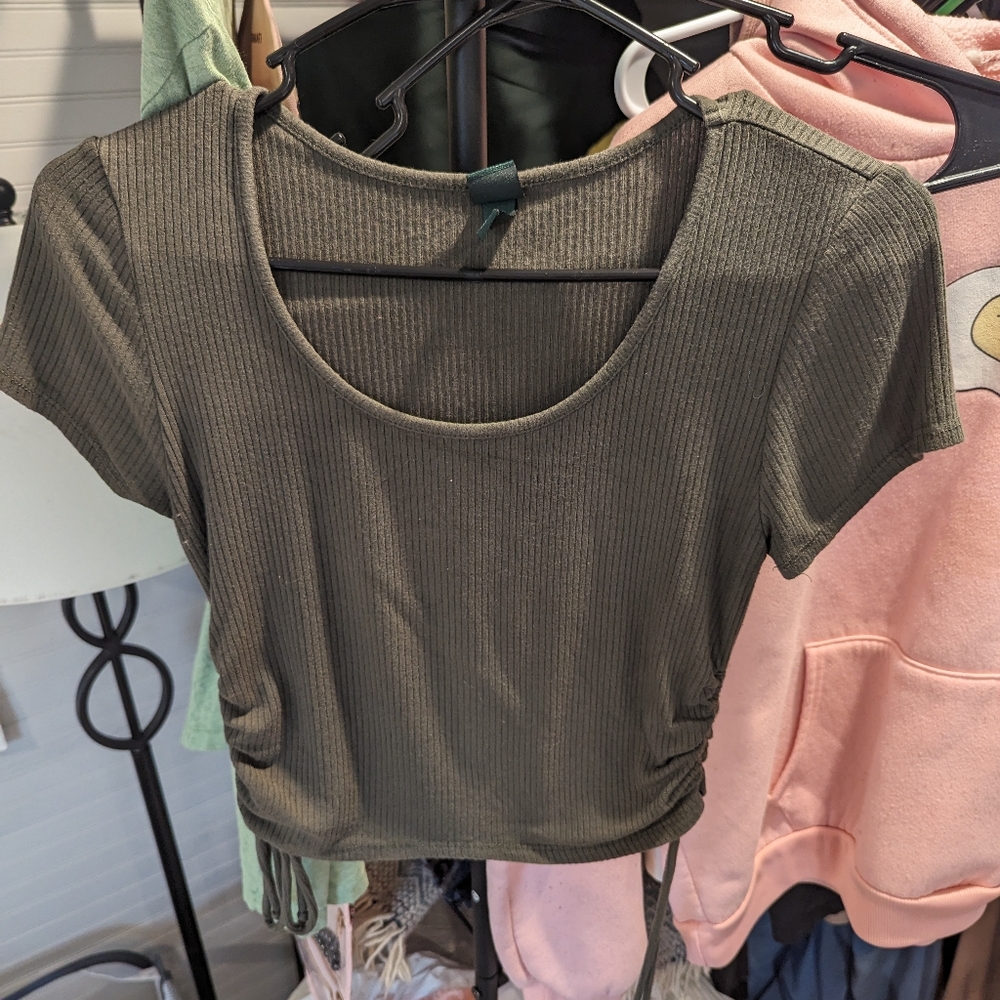 Green crop top